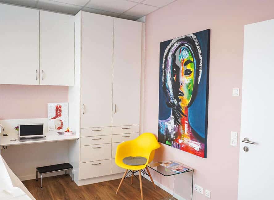 Dr. Götz Kassel - Kryolipolyse - Behandlungszimmer 2 - ICE AESTHETIC®